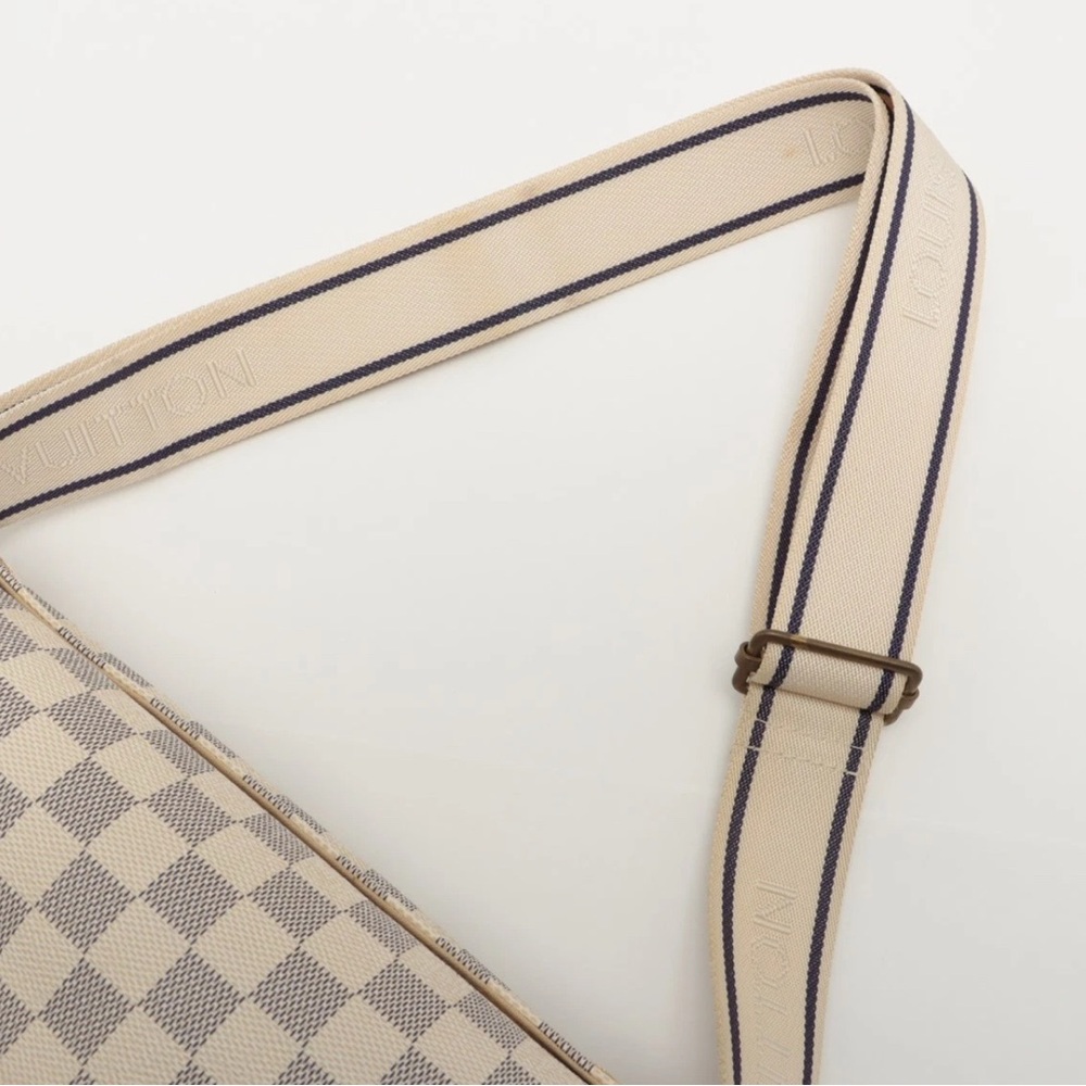 Louis Vuitton Damier Azure Naviglio Messenger Bag - N51189 - Picture 5 of 14